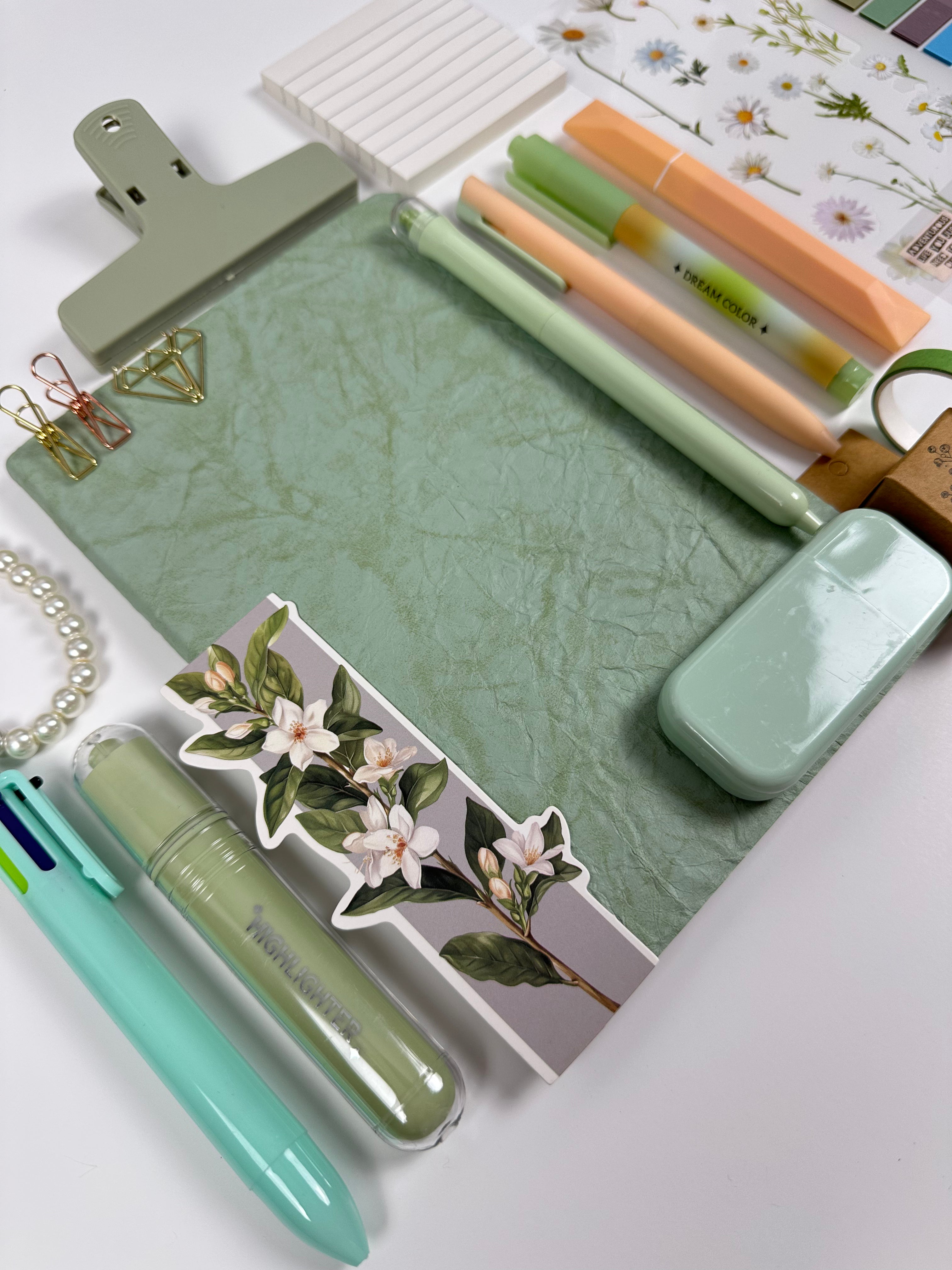 🌿 Fresh Garden Stationery Box